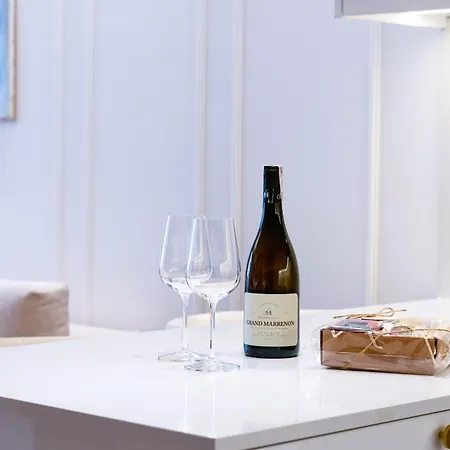 Luxury Riverside With Netflix, Primetv, Ev Parking And 1gbps Wifi Apartment Wroclaw