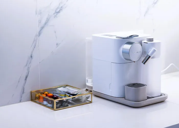 Apartment Luxury Riverside Apartment With Netflix, Primetv, Ev Parking And 1Gbps Wifi