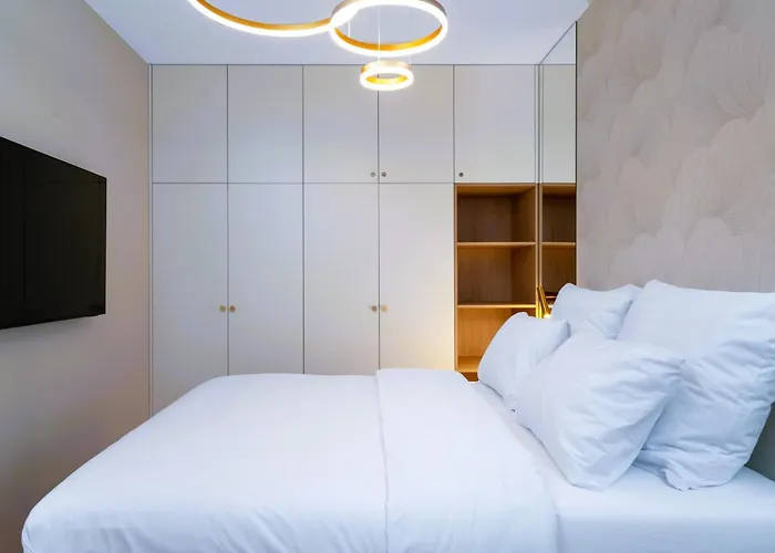 Apartment Luxury Riverside Apartment With Netflix, Primetv, Ev Parking And 1Gbps Wifi